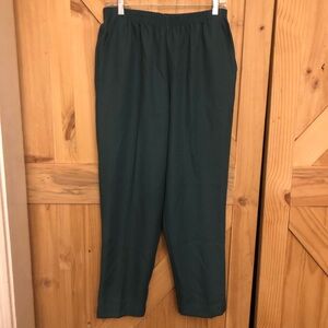 Alfred Dunner Womens Green Pull On Dress Pants Size 12 NEW